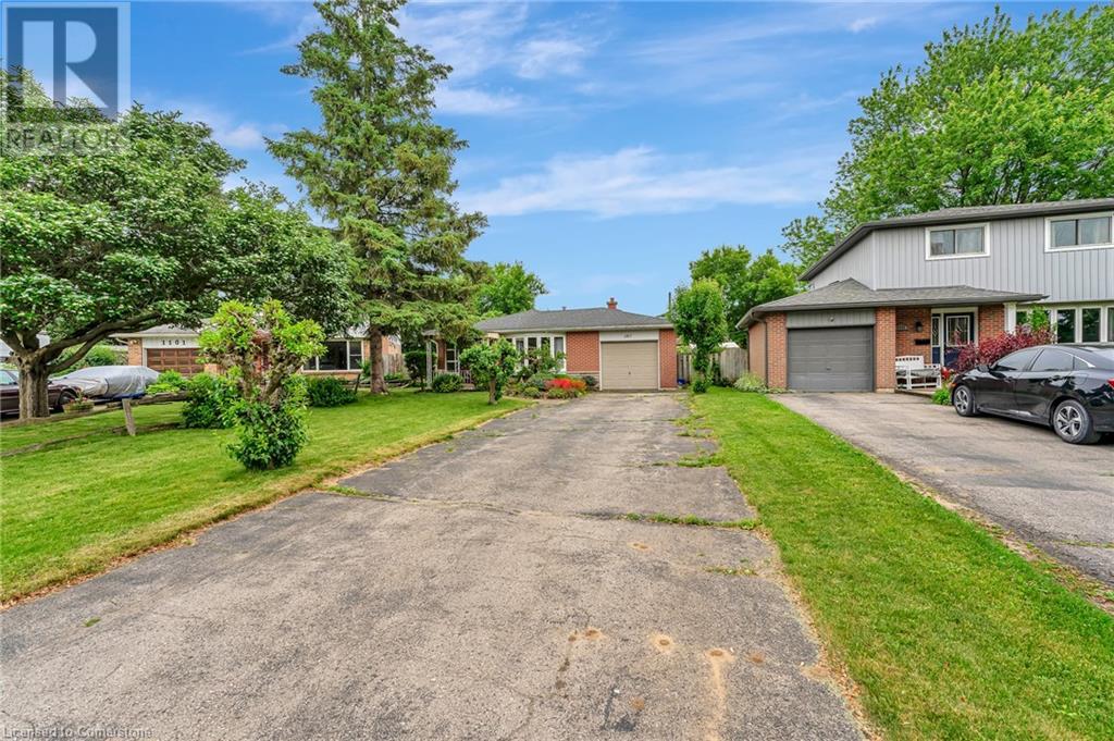 1107 Mary Avenue, Cambridge, Ontario  N3H 4N6 - Photo 3 - 40739553