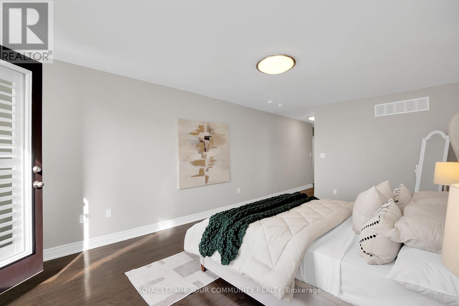 15 Hiawatha Court, Vaughan, Ontario  L4L 0J2 - Photo 32 - N12209380