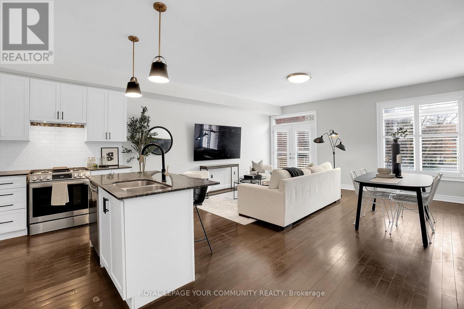 15 Hiawatha Court, Vaughan, Ontario  L4L 0J2 - Photo 7 - N12209380