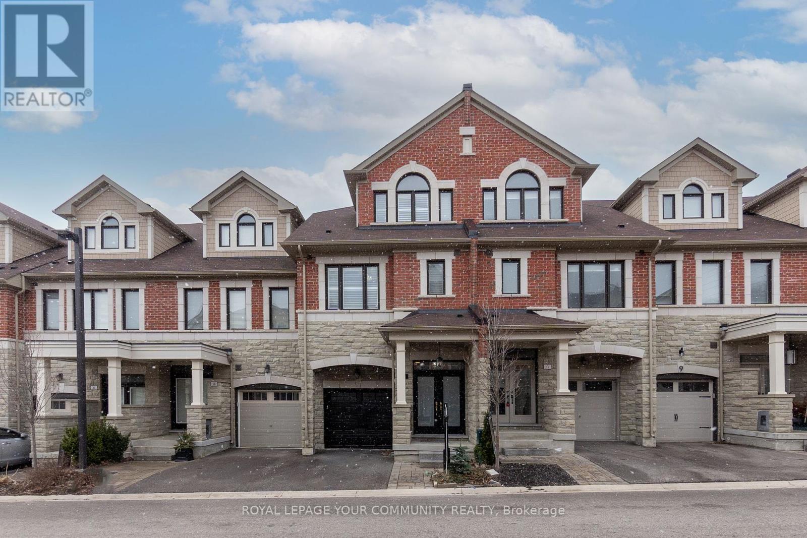 15 HIAWATHA COURT, Vaughan, Ontario