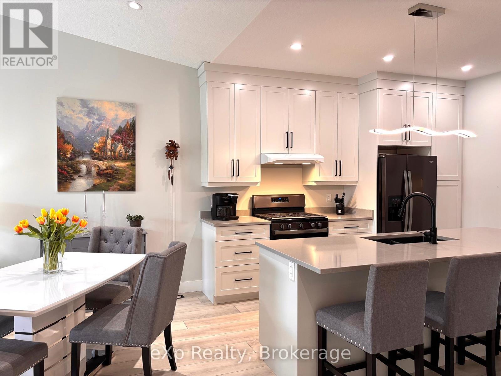 115 Irishwood Lane, Brockton, Ontario  N0G 2V0 - Photo 18 - X12129469