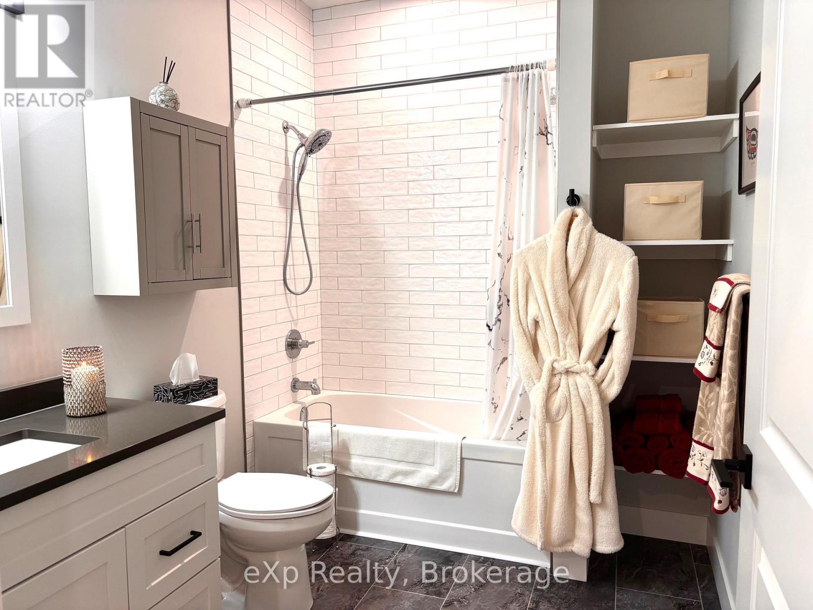 115 Irishwood Lane, Brockton, Ontario  N0G 2V0 - Photo 35 - X12129469