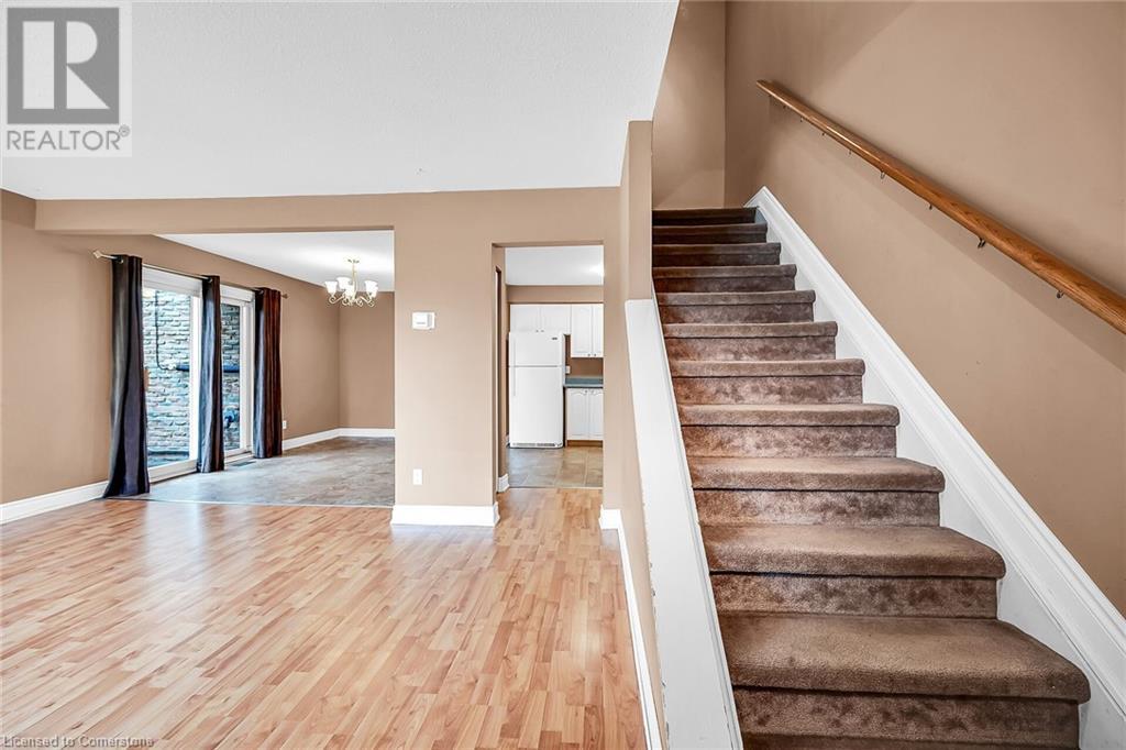 977 Francis Road Unit# 2, Burlington, Ontario  L7T 3Z1 - Photo 12 - 40723118