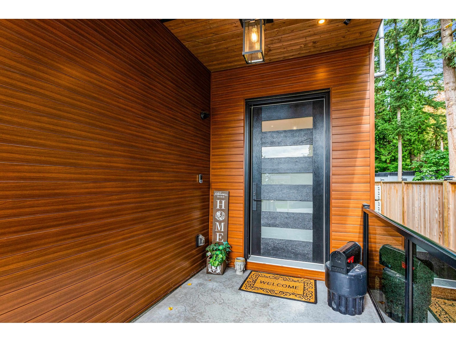 Property at 5673 FAIRLIGHT CRESCENT image 5
