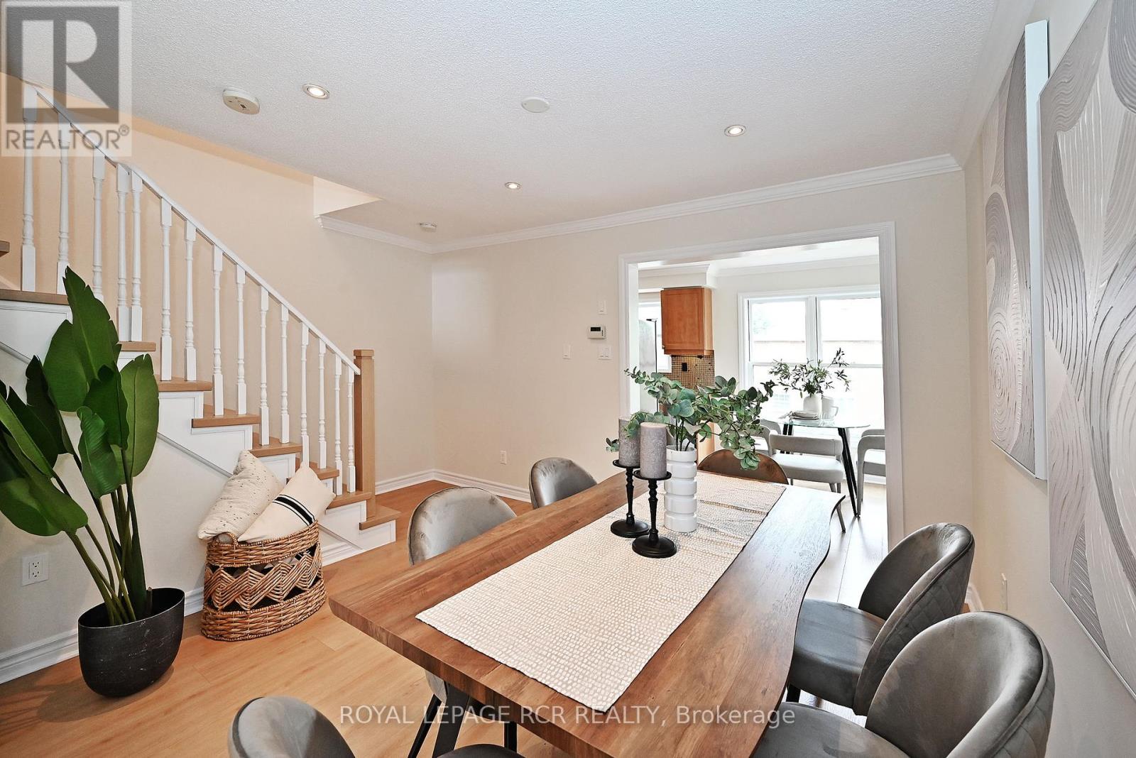 28 Wyatt Lane, Aurora (Bayview Wellington), Ontario  L4G 7E4 - Photo 11 - N12209554