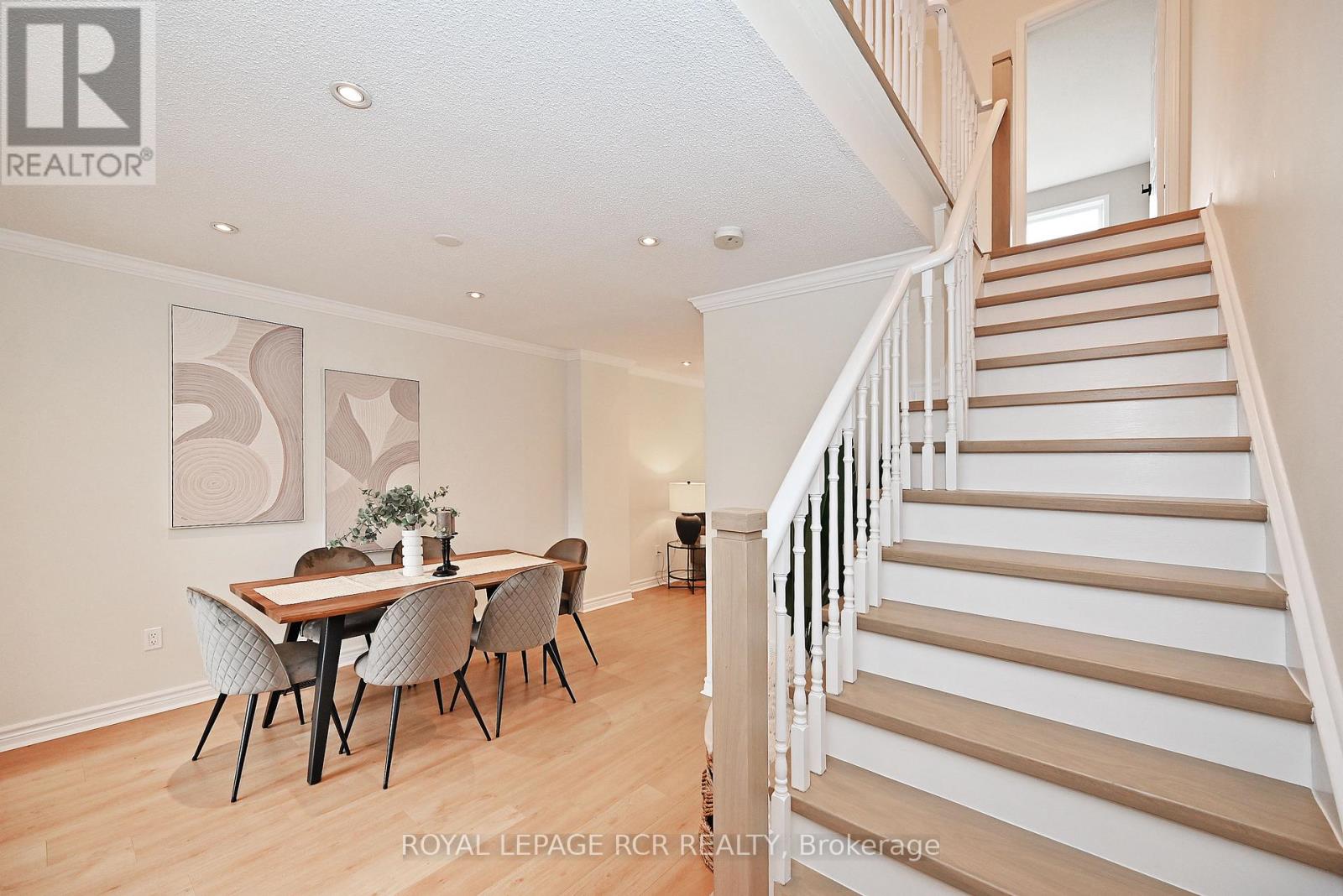 28 Wyatt Lane, Aurora (Bayview Wellington), Ontario  L4G 7E4 - Photo 19 - N12209554