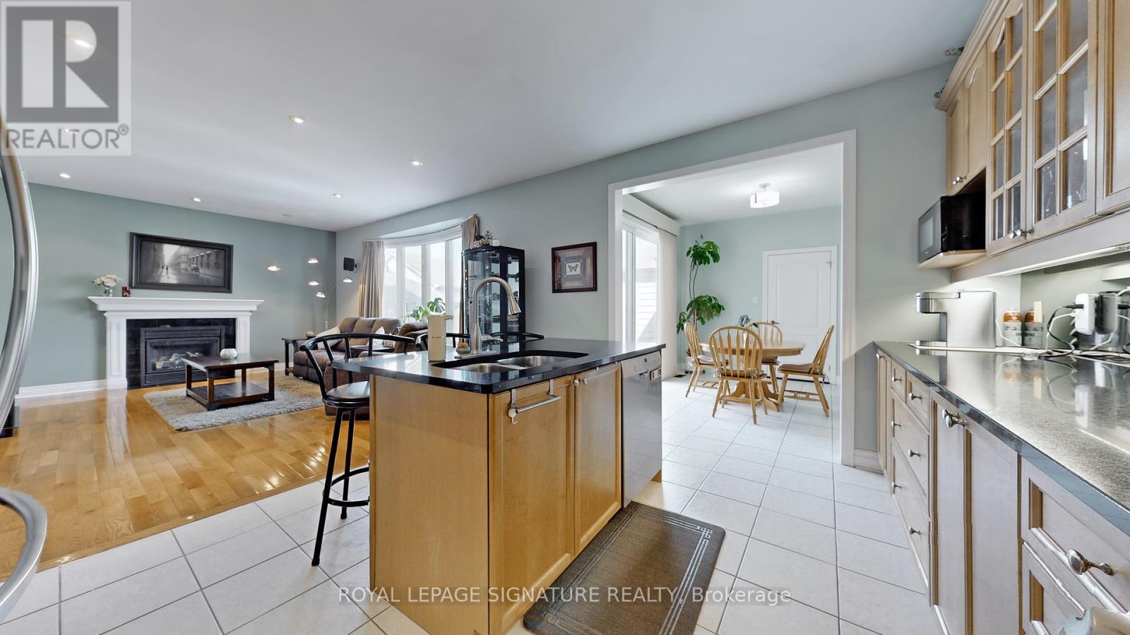 11 Bittersweet Street, Markham (Cornell), Ontario  L6B 1L6 - Photo 14 - N12209586