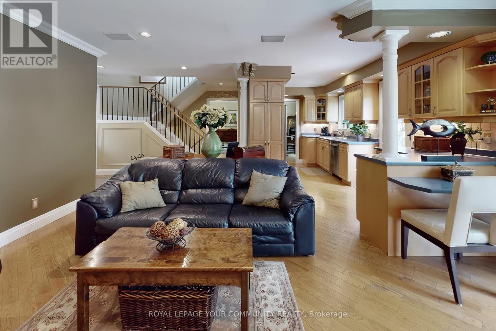10 Banquo Road, Markham (Royal Orchard), Ontario  L3T 3H1 - Photo 21 - N12209628