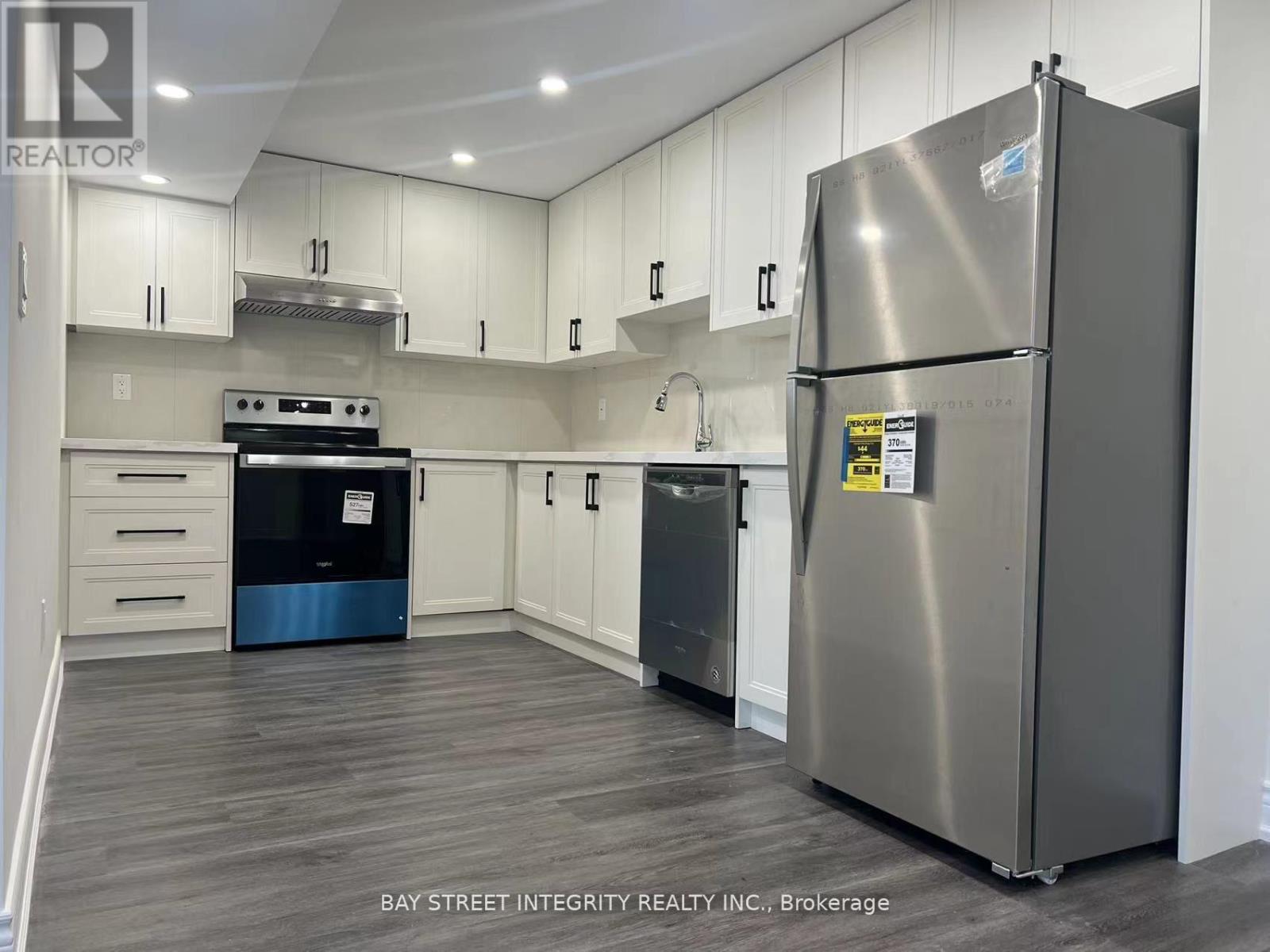 90 MILOS ROAD, Richmond Hill, Ontario