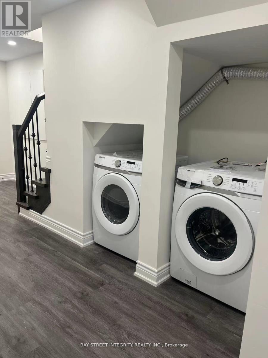 90 Milos Road, Richmond Hill, Ontario  L4E 0M2 - Photo 2 - N12209782