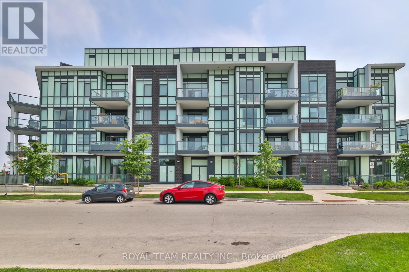 408 - 415 Sea Ray Avenue, Innisfil, Ontario  L9S 0M3 - Photo 3 - N12209831