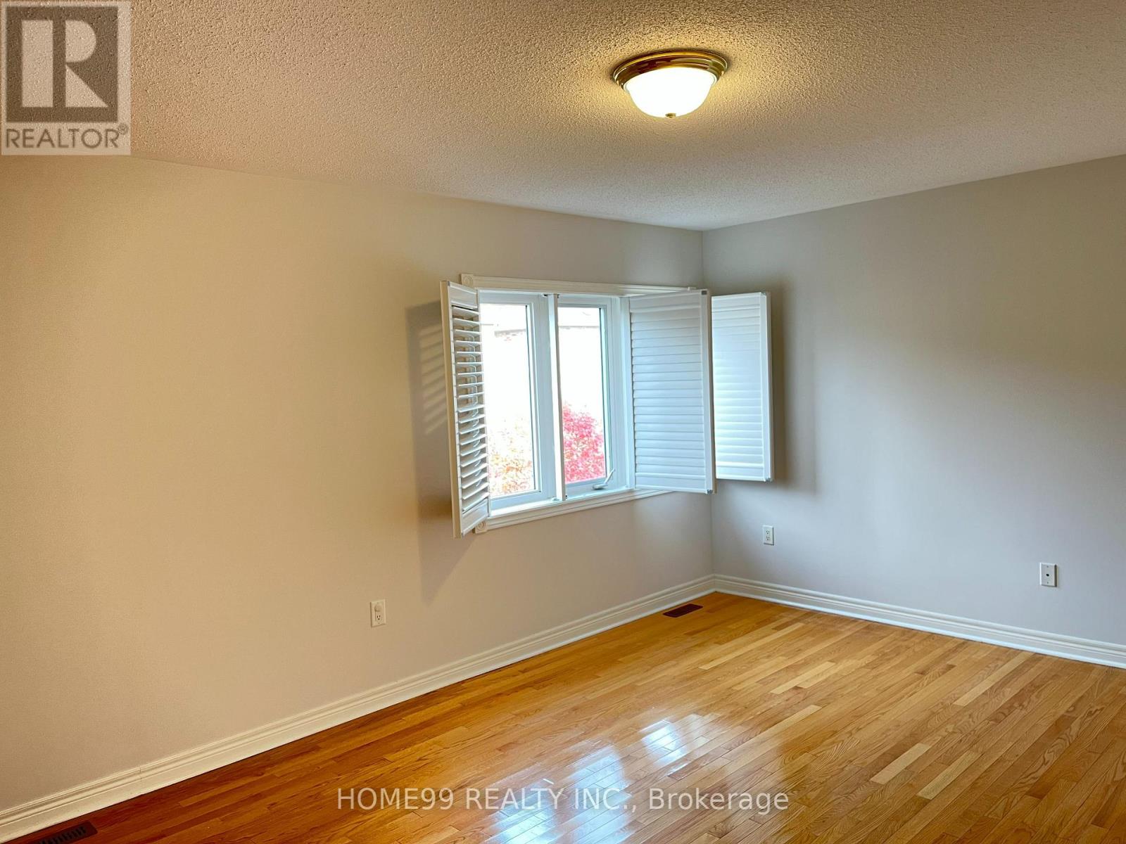 140 Jefferson Forest Drive, Richmond Hill, Ontario  L4E 4J8 - Photo 8 - N12209847
