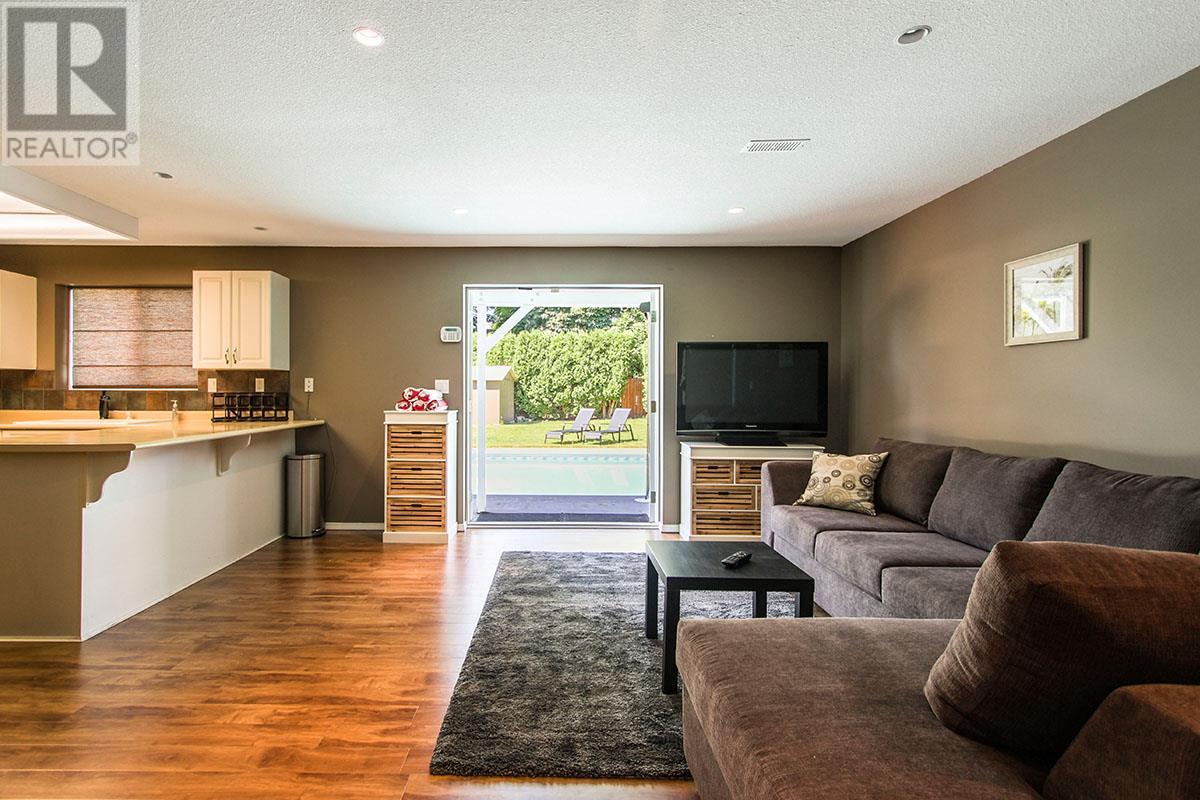 2430 Fairhall Road, Kelowna, British Columbia  V1W 2W2 - Photo 17 - 10350494
