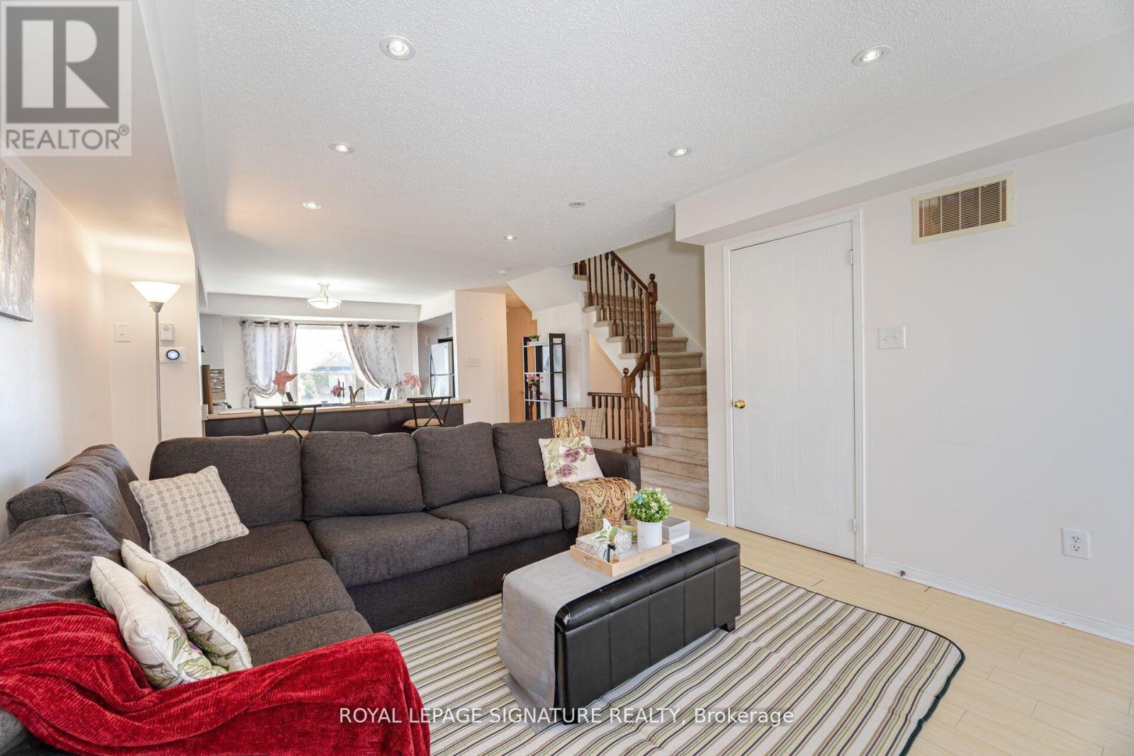 3 - 4855 Half Moon Grove, Mississauga, Ontario  L5M 8C7 - Photo 7 - W12209381