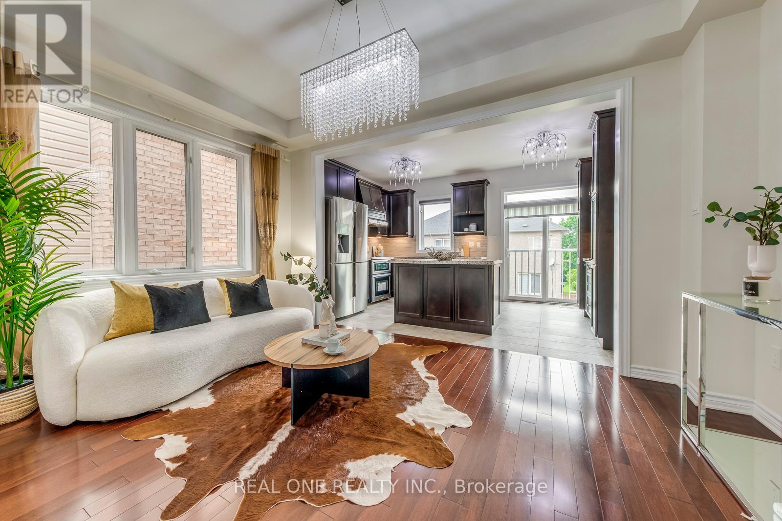 115 Preston Meadow Avenue, Mississauga, Ontario  L4Z 0C3 - Photo 15 - W12208865