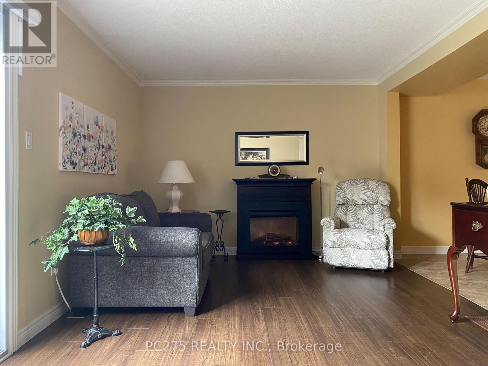 60 - 511 Admiral Drive, London East, Ontario  N5V 4R4 - Photo 11 - X12104328