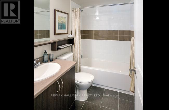 704 - 570 Bay Street, Toronto, Ontario  M5G 2C5 - Photo 5 - C12209103