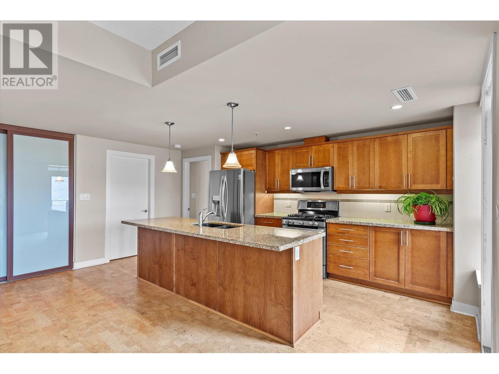1160 Bernard Avenue Unit# 1207, Kelowna, British Columbia  V1Y 6R2 - Photo 11 - 10351556