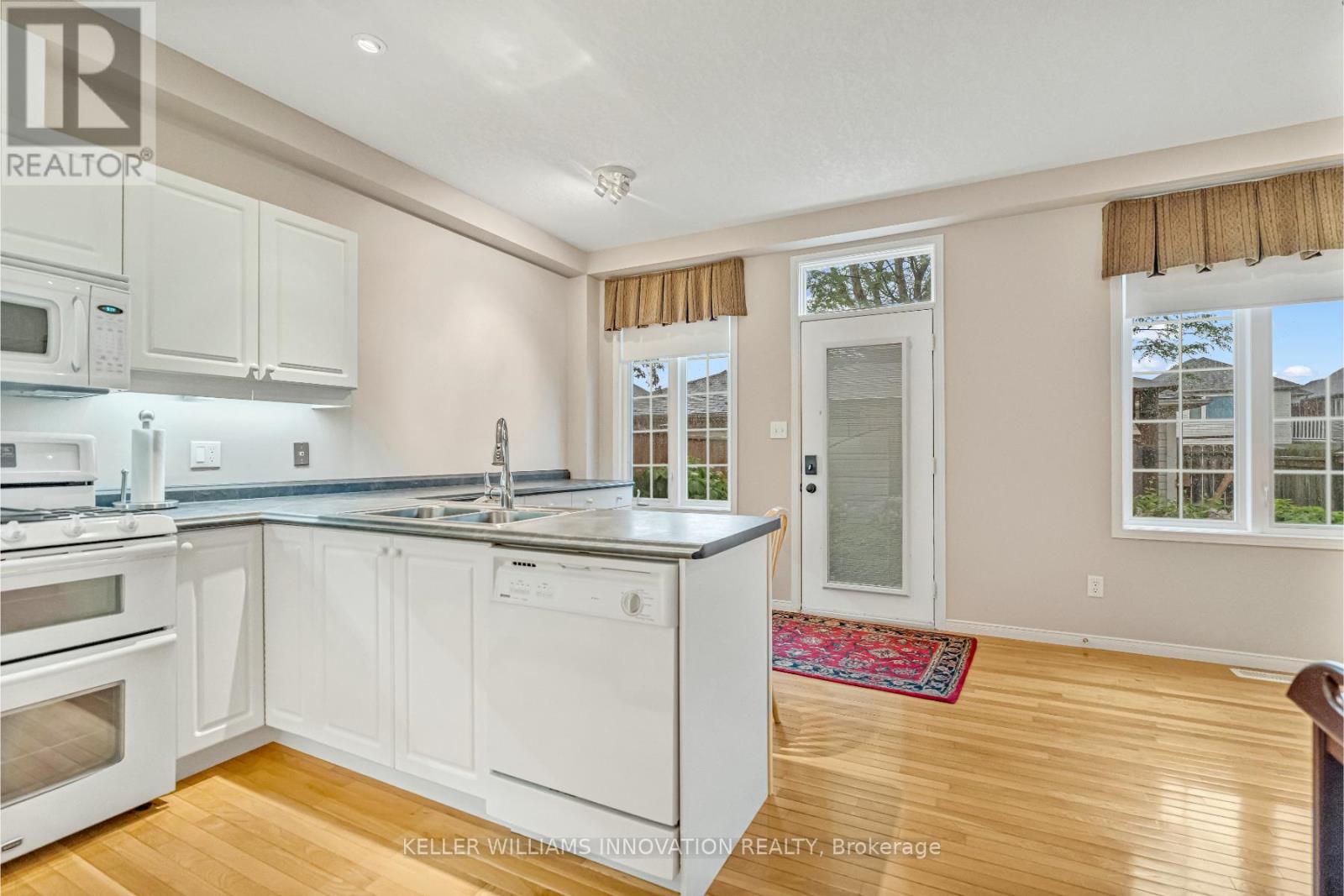 598 New Bedford Drive, Waterloo, Ontario  N2K 4C4 - Photo 13 - X12207252