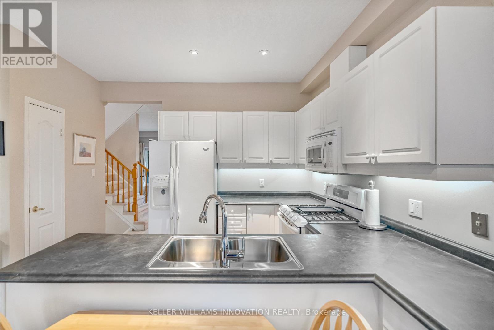 598 New Bedford Drive, Waterloo, Ontario  N2K 4C4 - Photo 17 - X12207252