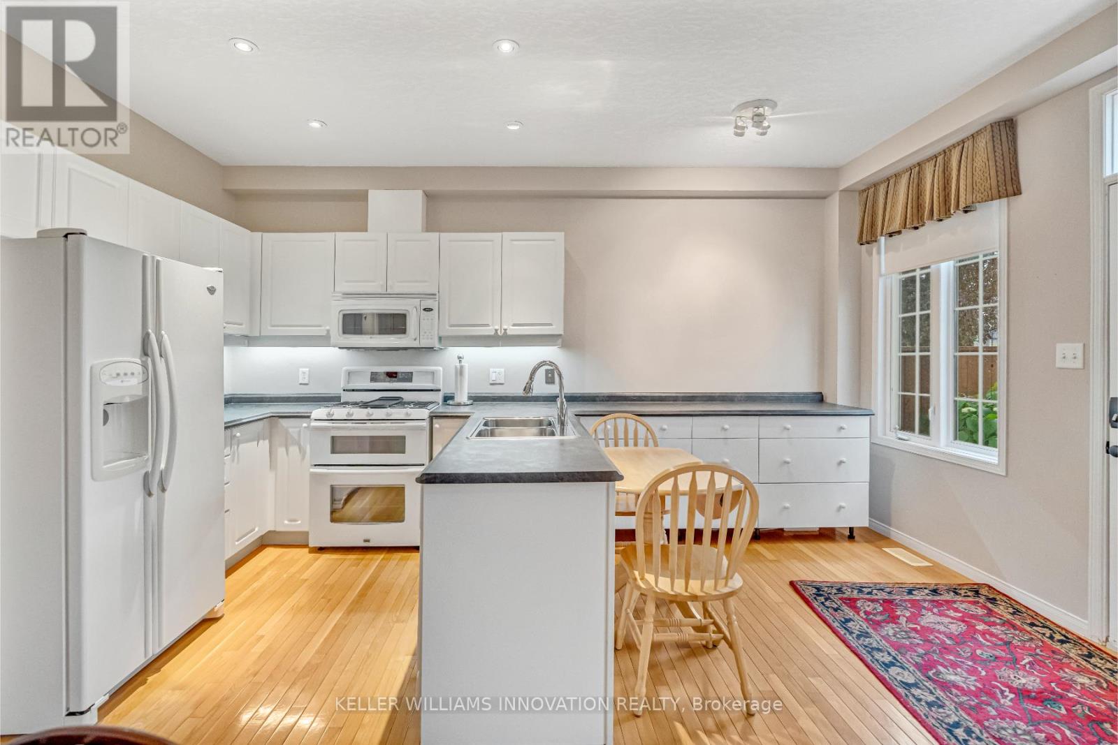 598 New Bedford Drive, Waterloo, Ontario  N2K 4C4 - Photo 16 - X12207252
