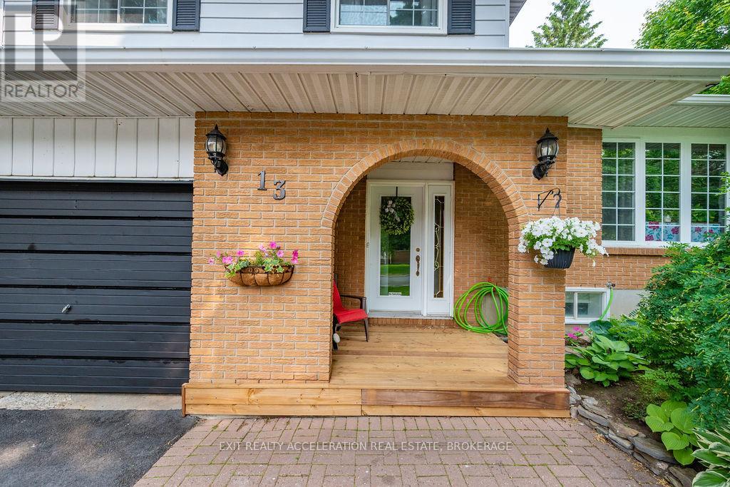 13 Gale Street, Mississippi Mills, Ontario  K0A 1A0 - Photo 2 - X12209958