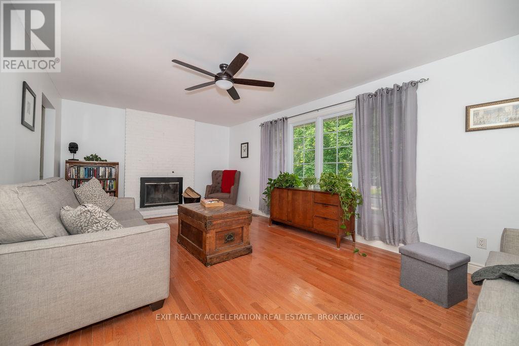 13 Gale Street, Mississippi Mills, Ontario  K0A 1A0 - Photo 6 - X12209958