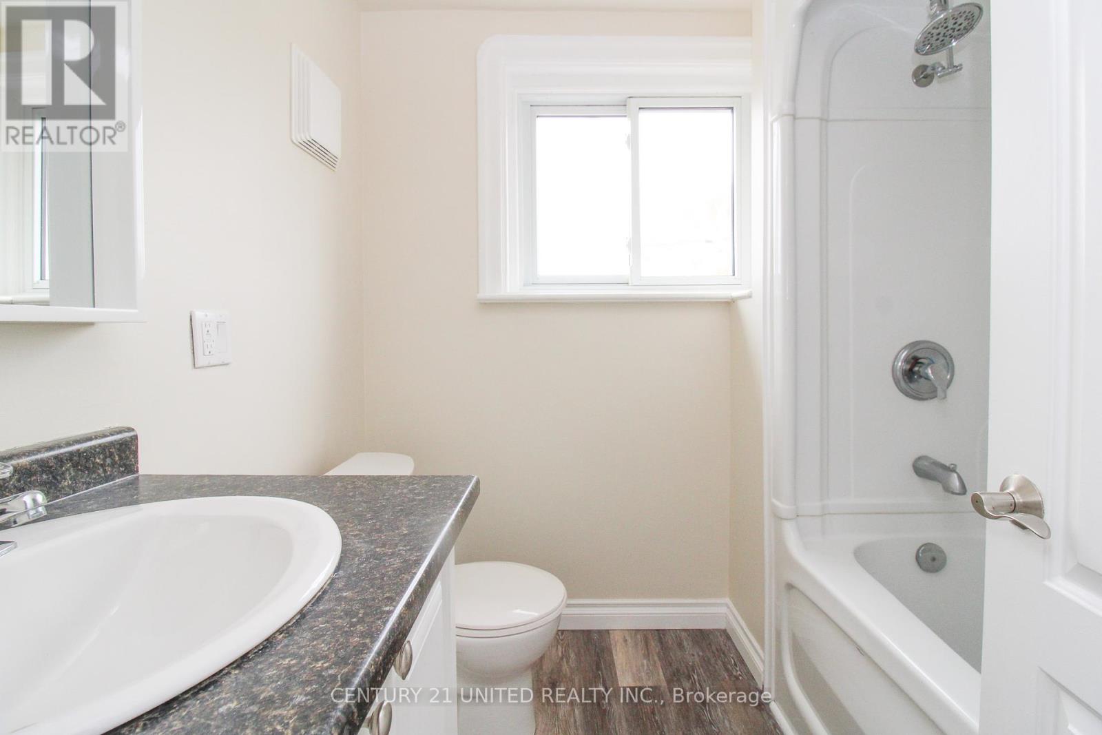 96 Montgomery Street, Peterborough South, Ontario  K9J 1W9 - Photo 21 - X12209946