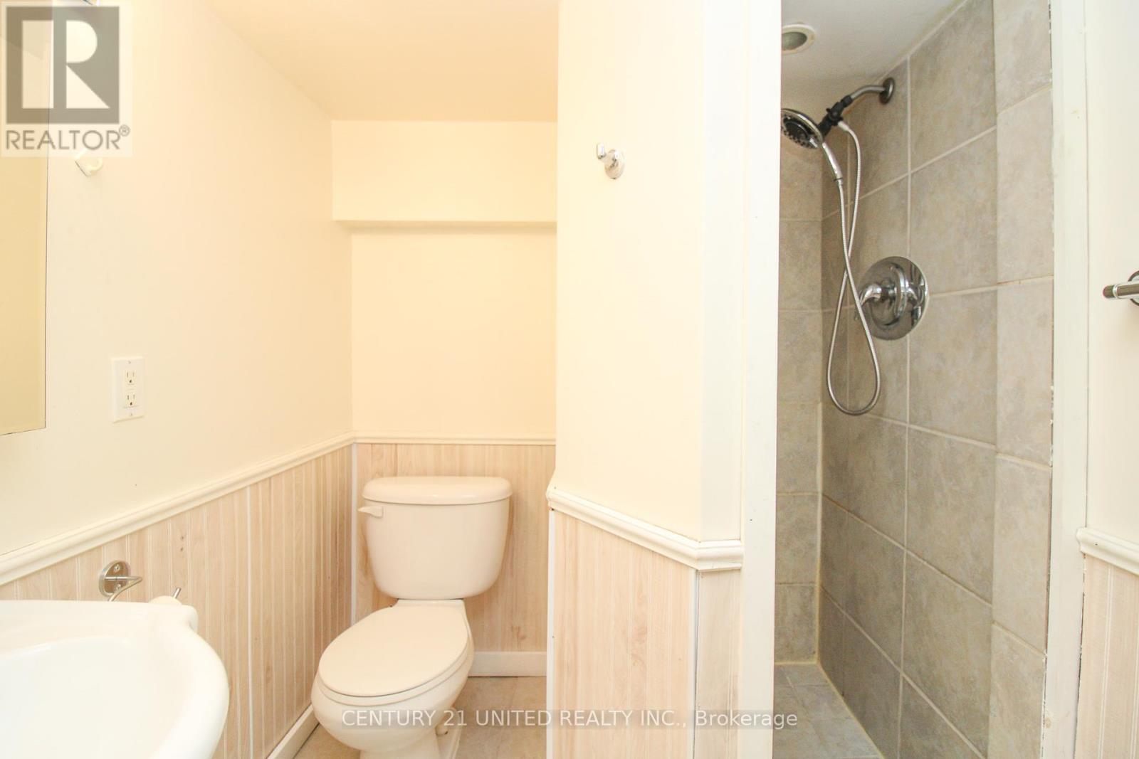 96 Montgomery Street, Peterborough South, Ontario  K9J 1W9 - Photo 25 - X12209946