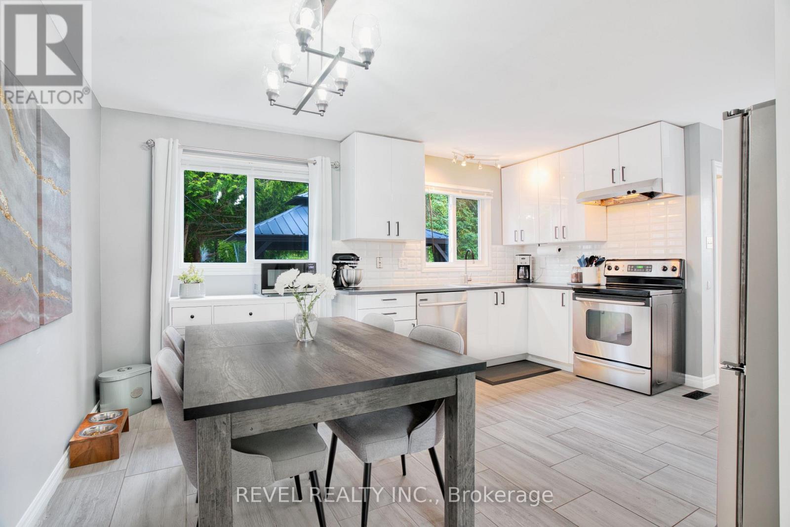 226 Brunswick Crescent, London North (North I), Ontario  N6G 3L2 - Photo 18 - X12209878