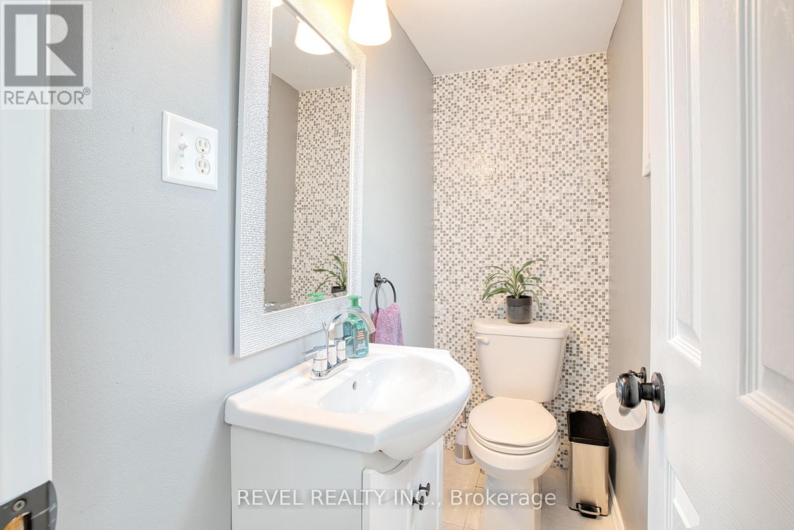 226 Brunswick Crescent, London North (North I), Ontario  N6G 3L2 - Photo 19 - X12209878