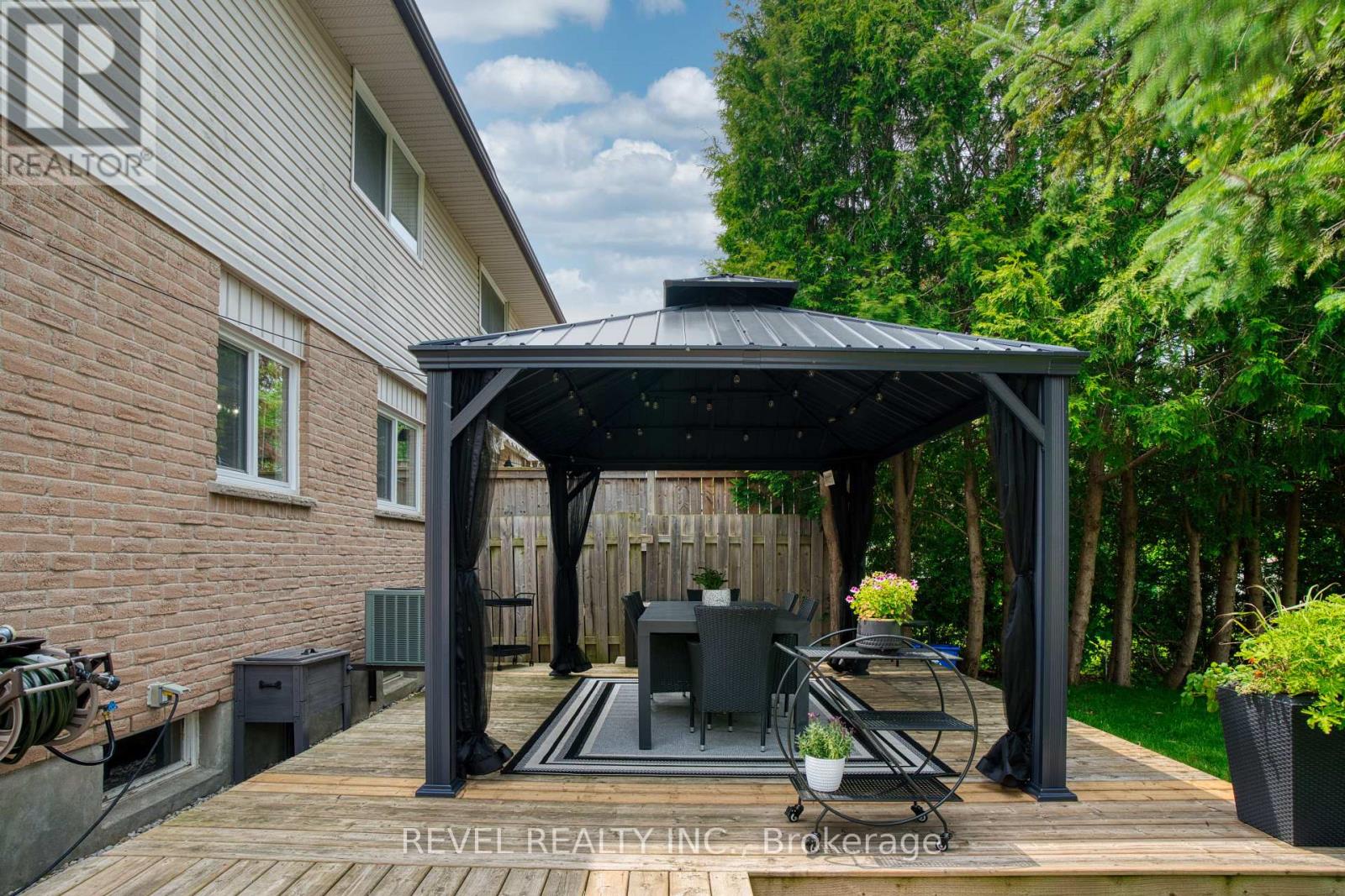226 Brunswick Crescent, London North (North I), Ontario  N6G 3L2 - Photo 37 - X12209878