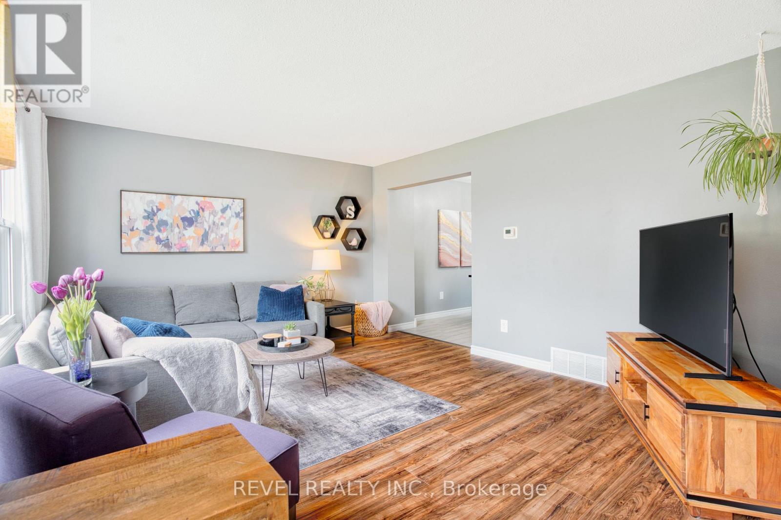 226 Brunswick Crescent, London North (North I), Ontario  N6G 3L2 - Photo 7 - X12209878