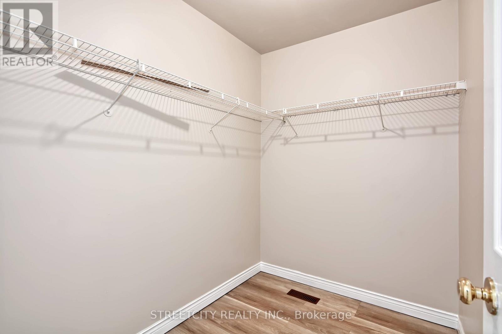 42 Laurel Street, London North (North M), Ontario  N6H 4W4 - Photo 21 - X12209918