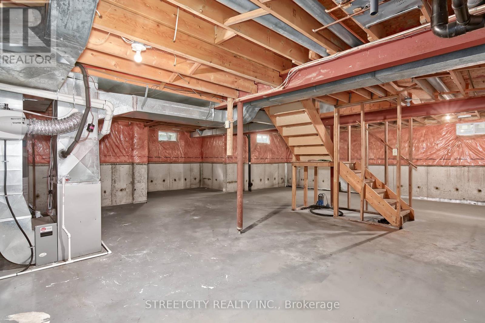 42 Laurel Street, London North (North M), Ontario  N6H 4W4 - Photo 32 - X12209918