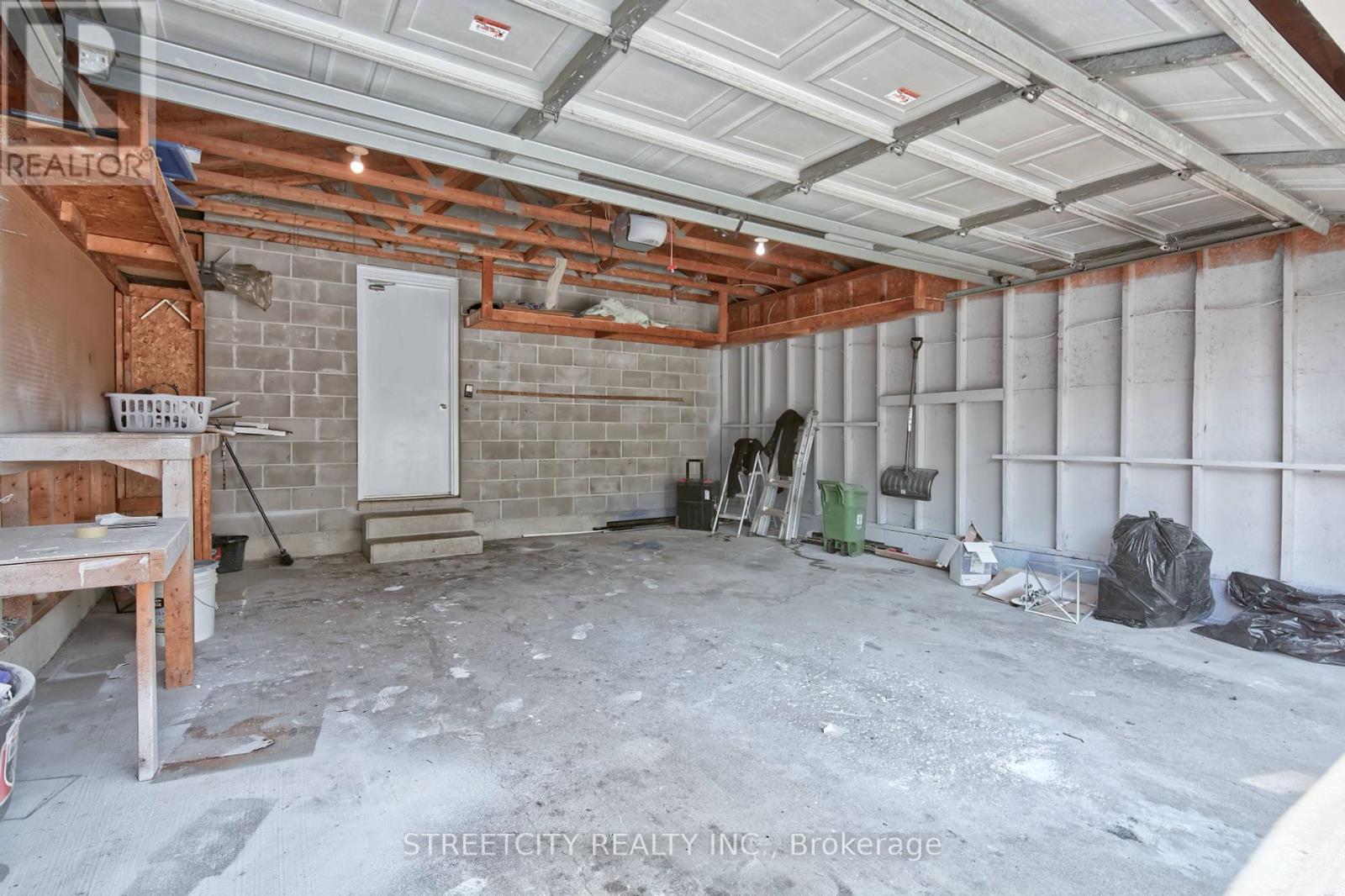 42 Laurel Street, London North (North M), Ontario  N6H 4W4 - Photo 33 - X12209918