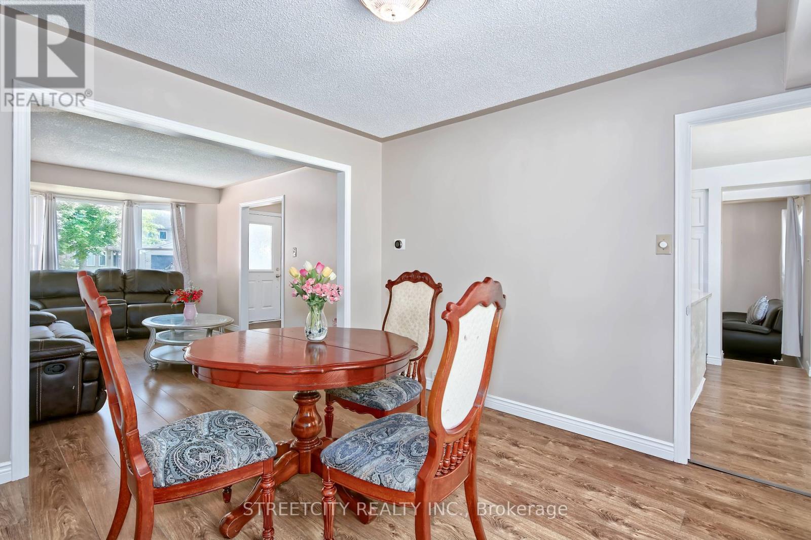 42 Laurel Street, London North (North M), Ontario  N6H 4W4 - Photo 8 - X12209918