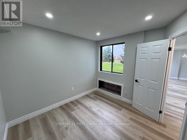 107 - 1600 Adelaide Street N, London North (North C), Ontario  N5X 3H6 - Photo 36 - X12209964