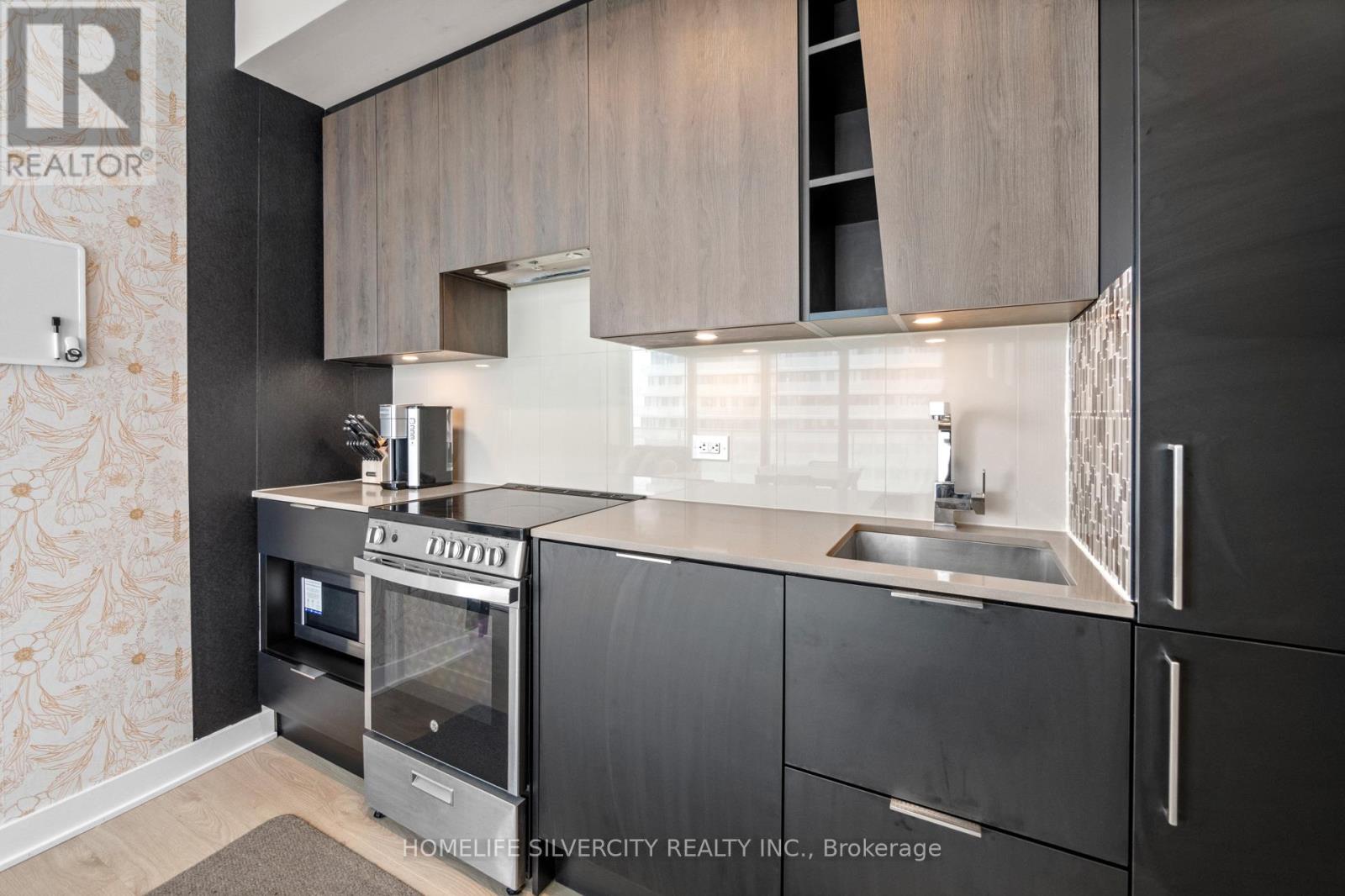 4604 - 3900 Confederation Parkway, Mississauga (City Centre), Ontario  L5B 0M3 - Photo 17 - W12209575