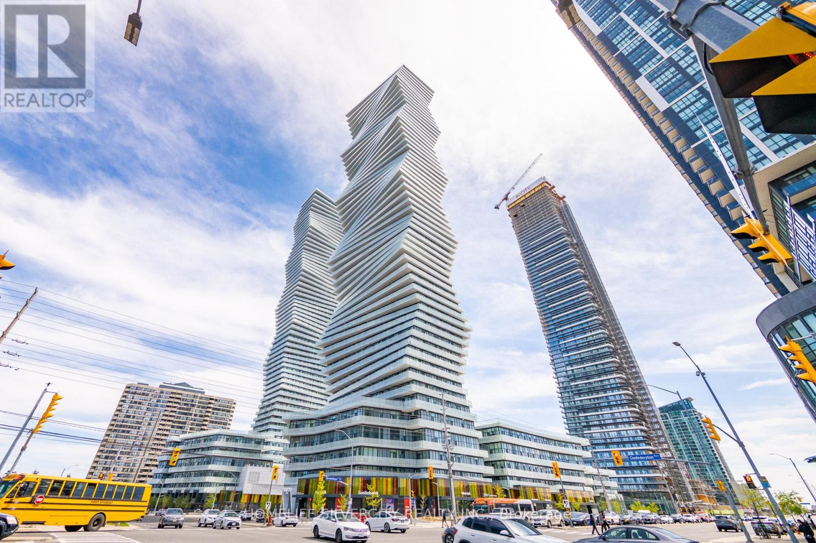4604 - 3900 Confederation Parkway, Mississauga (City Centre), Ontario  L5B 0M3 - Photo 2 - W12209575