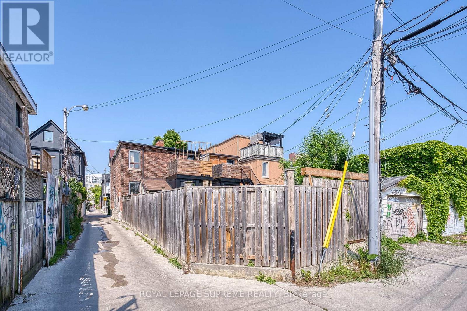 191 Emerson Avenue, Toronto, Ontario  M6H 3T7 - Photo 18 - W12209587