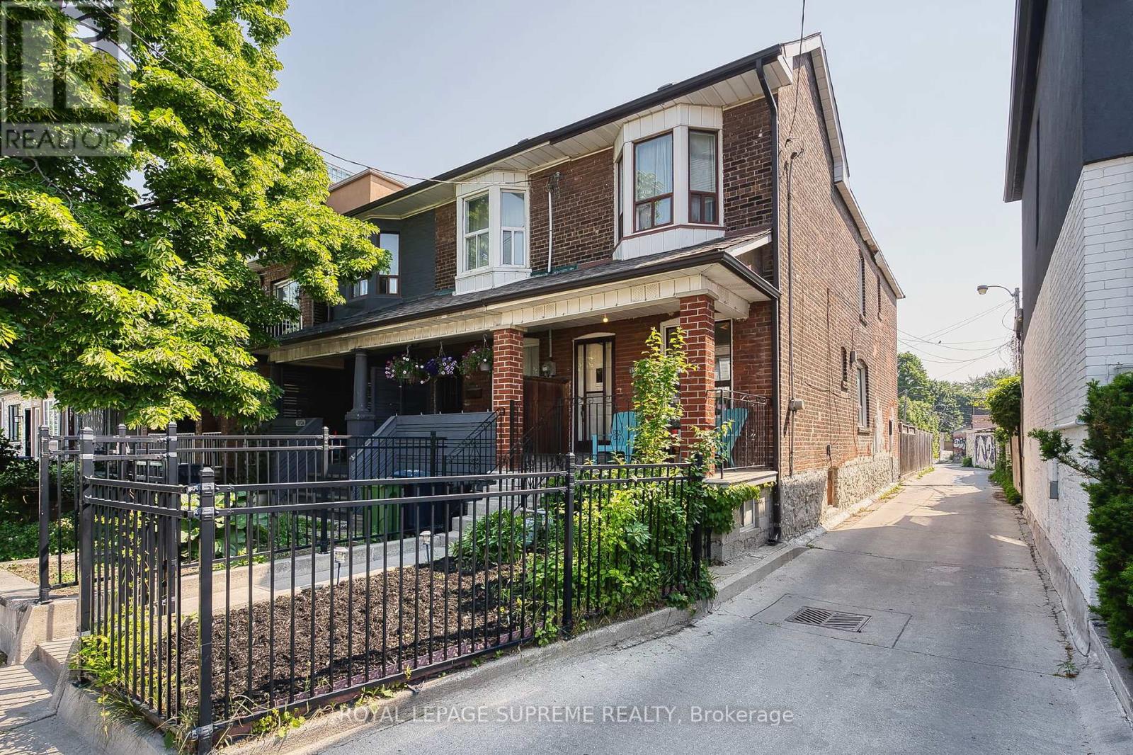 191 Emerson Avenue, Toronto, Ontario  M6H 3T7 - Photo 3 - W12209587