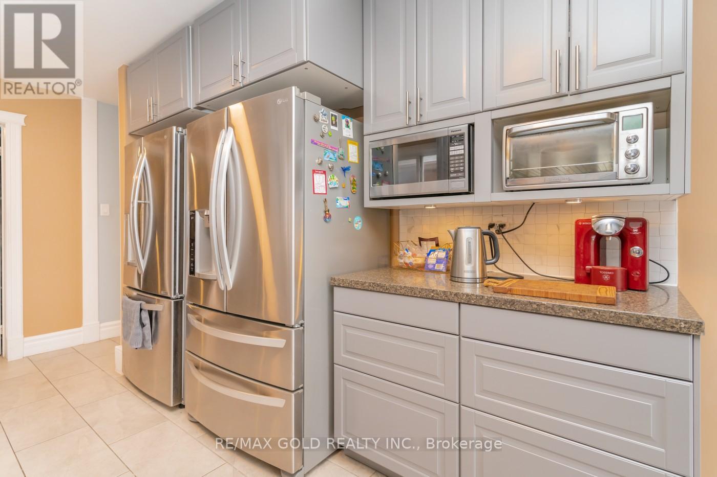 51 Pebblestone Circle, Brampton (Brampton West), Ontario  L6X 4N2 - Photo 15 - W12209619