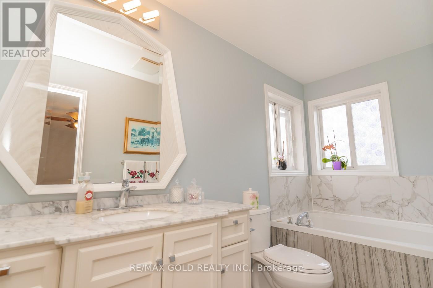 51 Pebblestone Circle, Brampton (Brampton West), Ontario  L6X 4N2 - Photo 26 - W12209619