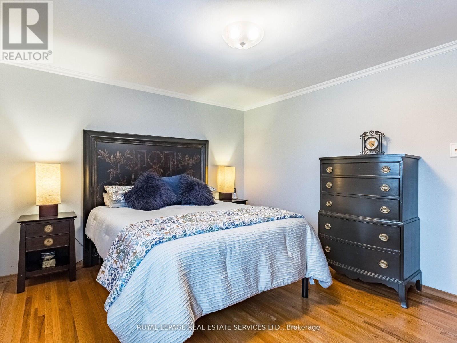 47 Trotters Lane, Brampton (Brampton South), Ontario  L6Y 1B5 - Photo 19 - W12209638