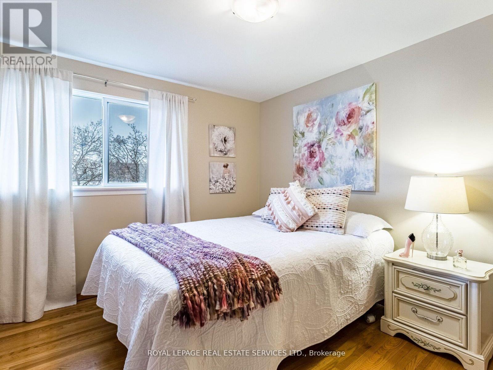 47 Trotters Lane, Brampton (Brampton South), Ontario  L6Y 1B5 - Photo 22 - W12209638