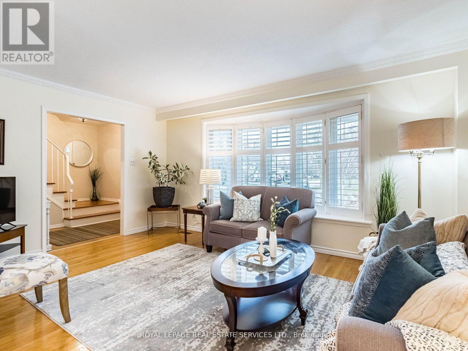 47 Trotters Lane, Brampton (Brampton South), Ontario  L6Y 1B5 - Photo 9 - W12209638