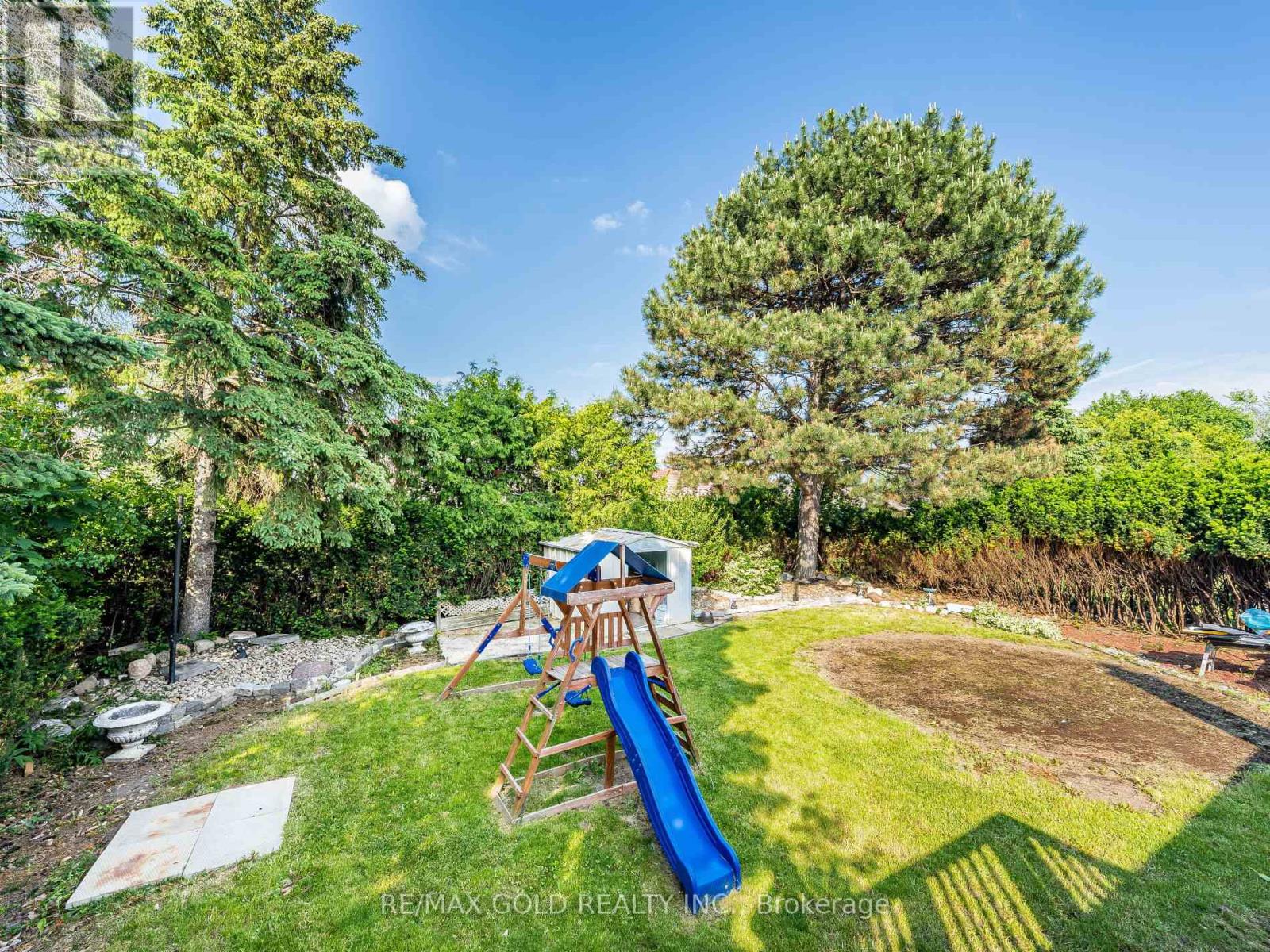 42 Gretna Drive, Brampton (Northwood Park), Ontario  L6X 2E7 - Photo 29 - W12209641