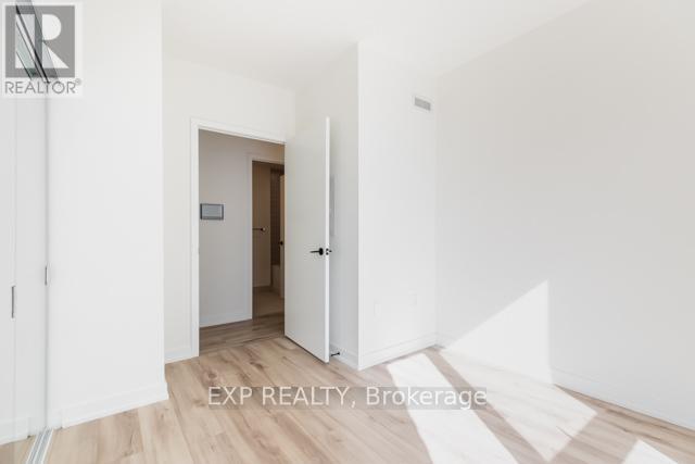 203 - 345 Wheat Boom Drive, Oakville, Ontario  L6H 0R4 - Photo 10 - W12209645
