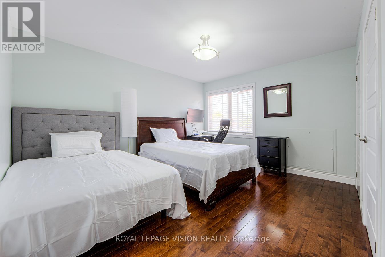 79 Foxwell Street, Toronto (Rockcliffe-Smythe), Ontario  M6N 1Y9 - Photo 20 - W12209660